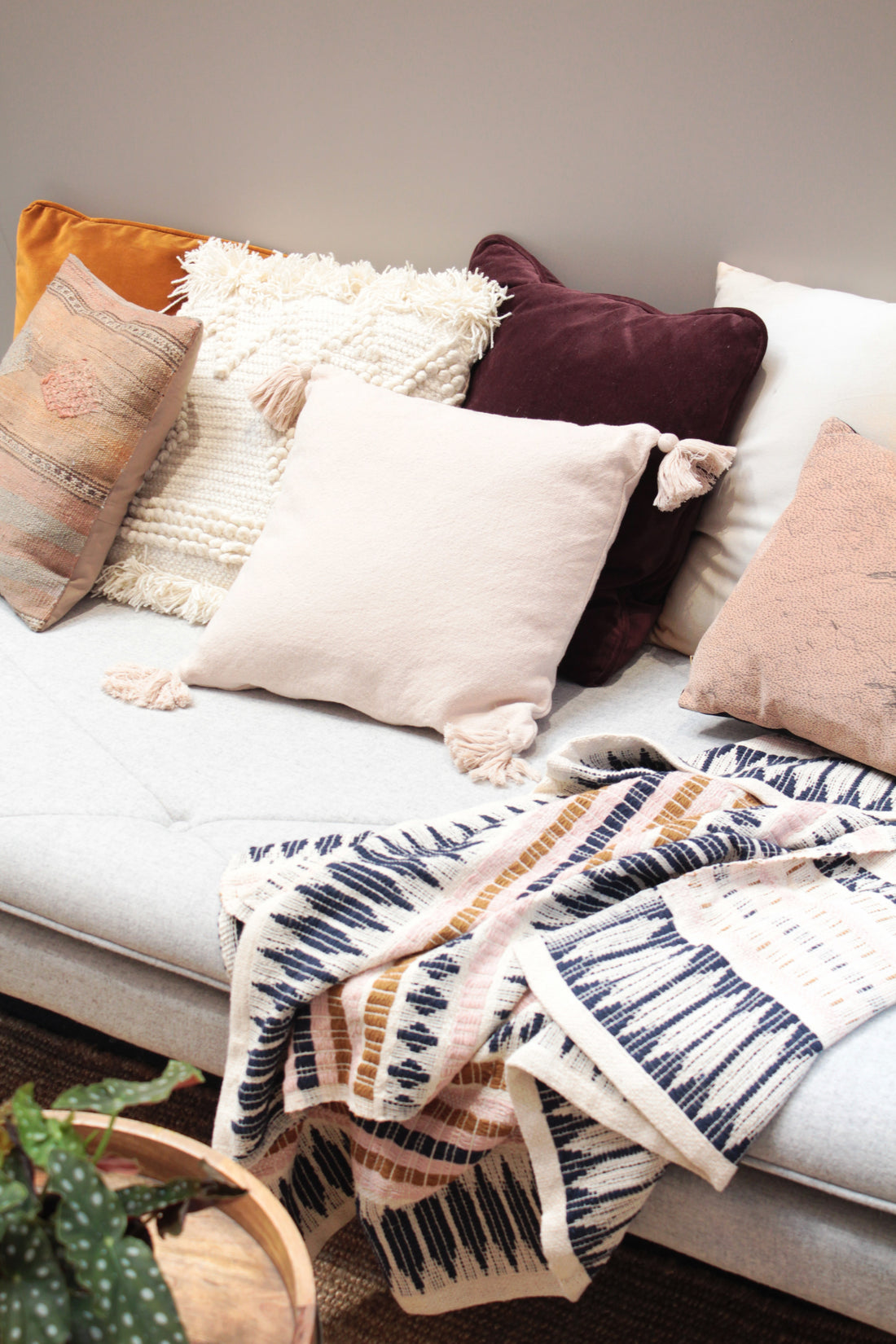 How to Select the Correct Pillow Insert